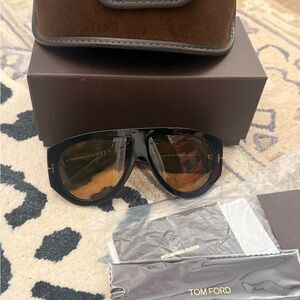 Tom Ford pilot Sunglasses tortoise never wore! brand new!!
